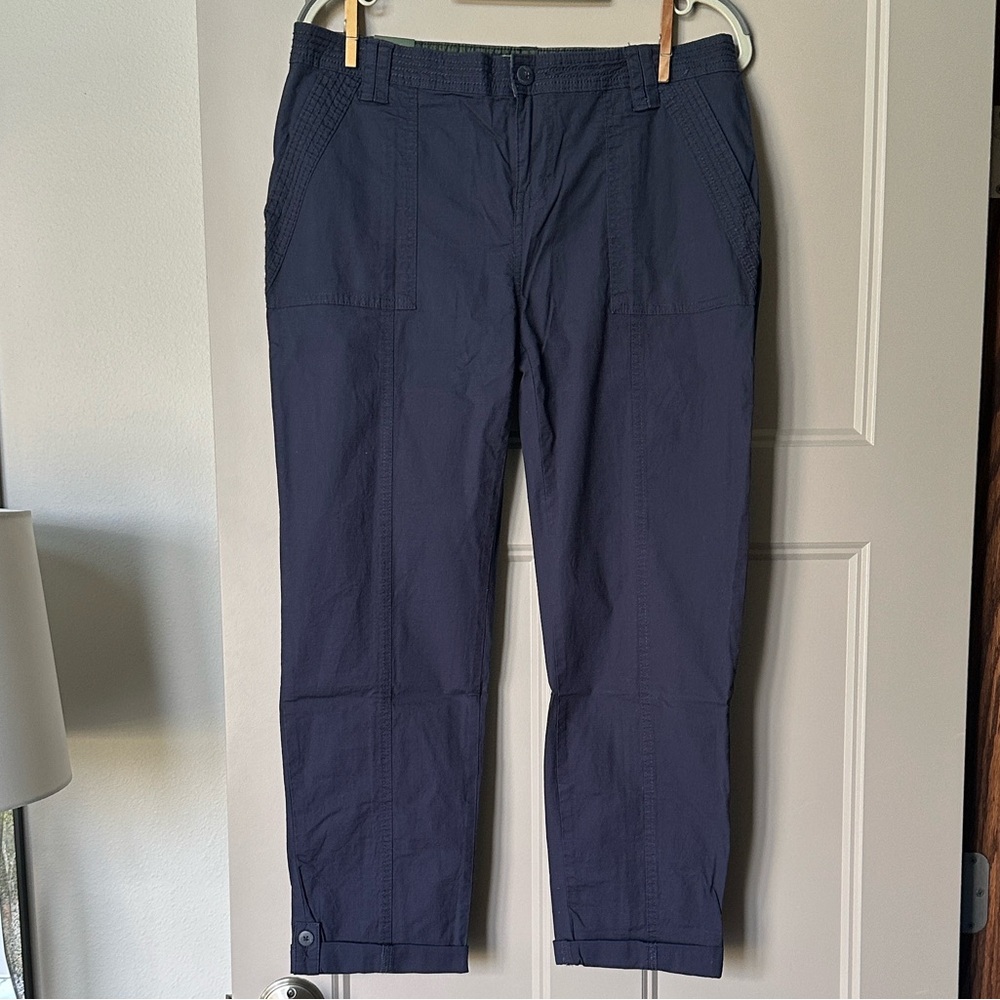 NWT Orvis Women's Navy Dark Blue Brooke
Ripstop Capri Pants Size 6